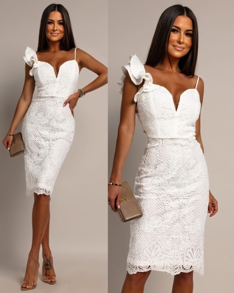 Sukienka w koronkę z ozdobnym ramiączkiem klasyczna biała PREMIUM