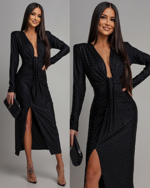 Sukienka z cyrkoniami na długi rękaw z ozdobnym dekoltem czarna