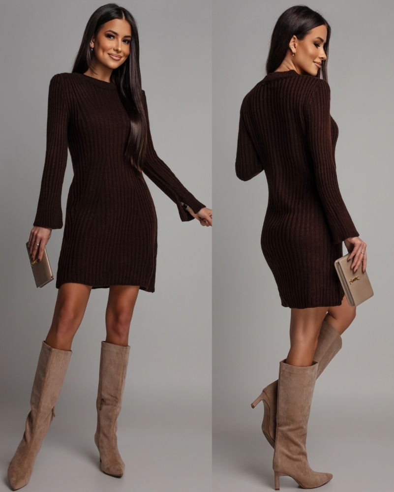Sukienka sweterkowa na długi rękaw czekoladowa