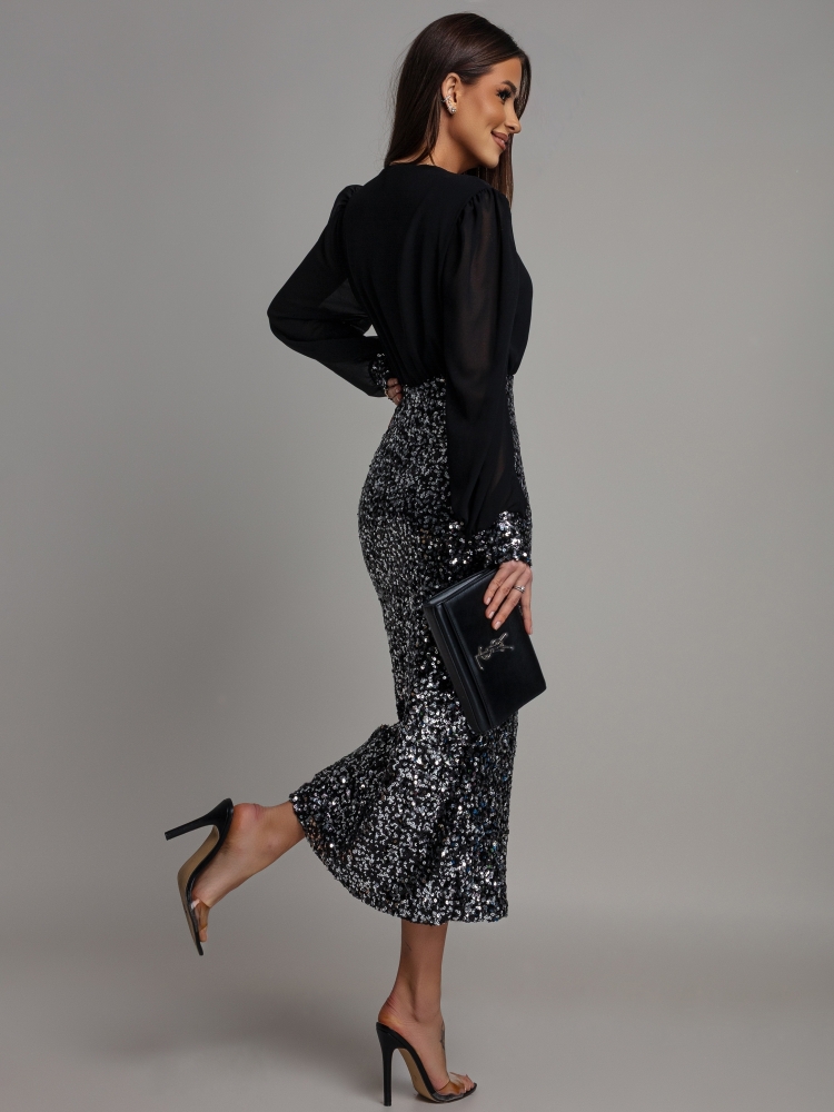 Sukienka midi z cekinami na długi rękaw srebrna