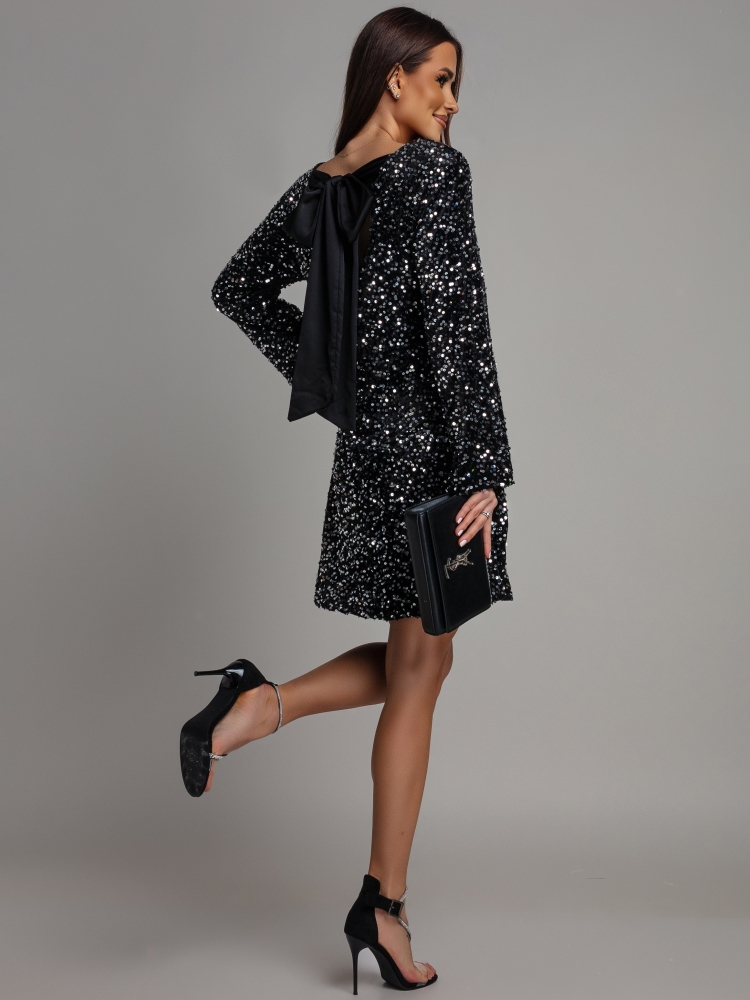 Sukienka mini cekinowa na długi rękaw z ozdobną kokardą srebrna