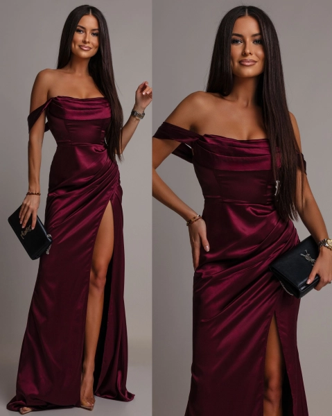 Elegancka sukienka maxi satynowa z opadającymi ramiączkami wino PREMIUM