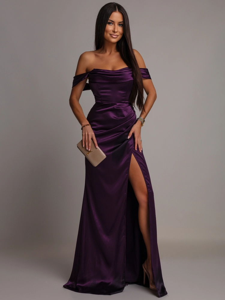Elegancka sukienka maxi satynowa z opadającymi ramiączkami śliwka PREMIUM