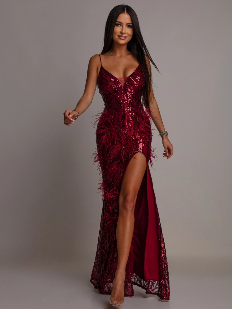 Elegancka sukienka MAXI z kryształkami i piórkami bordowa PREMIUM
