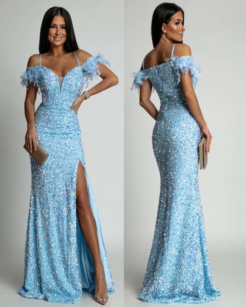 Sukienka długa maxi cekinowa z piórkami niebieska PREMIUM